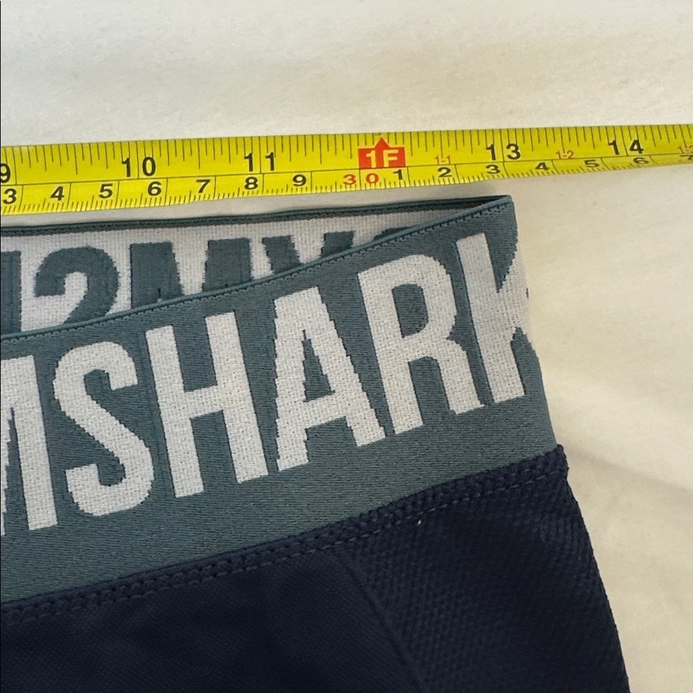 Gymshark Logo Leggings - Picture 4 of 5